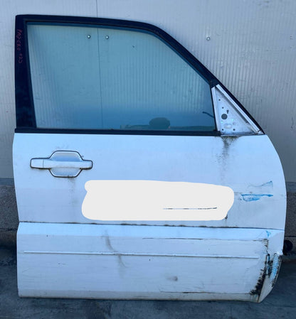 Porta anteriore destra Mitsubishi Pajero 2007 5 porte con difetto