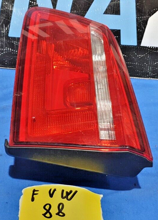 Fanale posteriore interno sinistro Volkswagen golf sportsvan