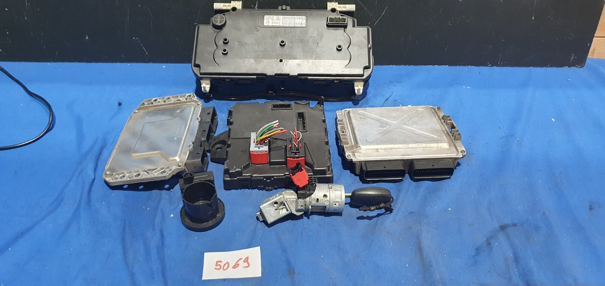 Kit accensione elettronica Chiave senza blocchetto Renault Kangoo 1.4