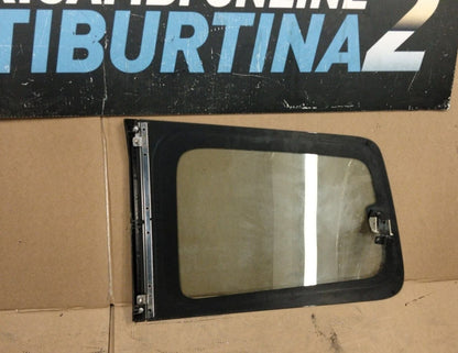 Fin201 vetro apribile posteriore destro Mitsubishi Pajero 5 porte 2007 in poi