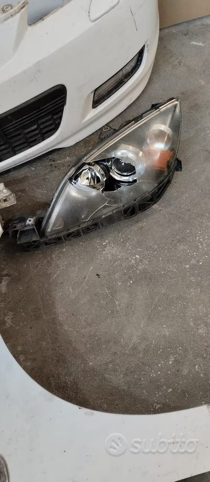 Muso musata completa Mazda 3 1.6 b 2008 fari xenon