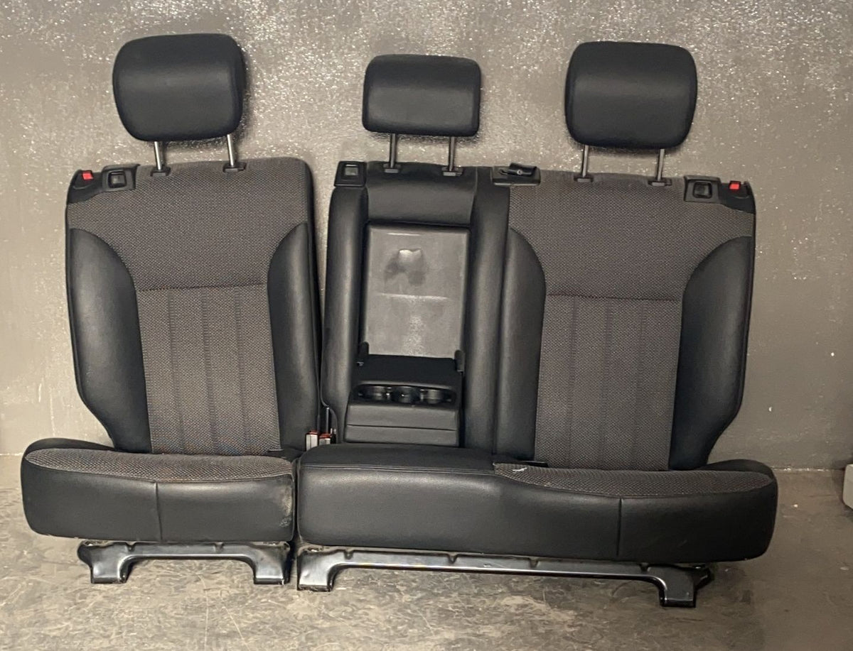 Tappezzeria Mercedes classe a W176 pelle laterale e stoffa al centro