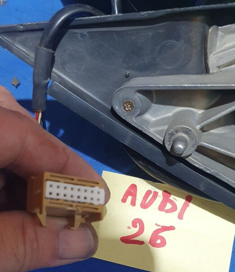 Specchio retrovisore specchietto Audi A4 destro 5 fili dal 2004