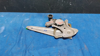 Alzacristalli posteriori destro con motorino Toyota Auris dal 2005 2011 alz 88