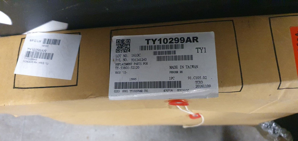 Parafango Anteriore Toyota Yaris destro dal 2011 al 2020 nuovo