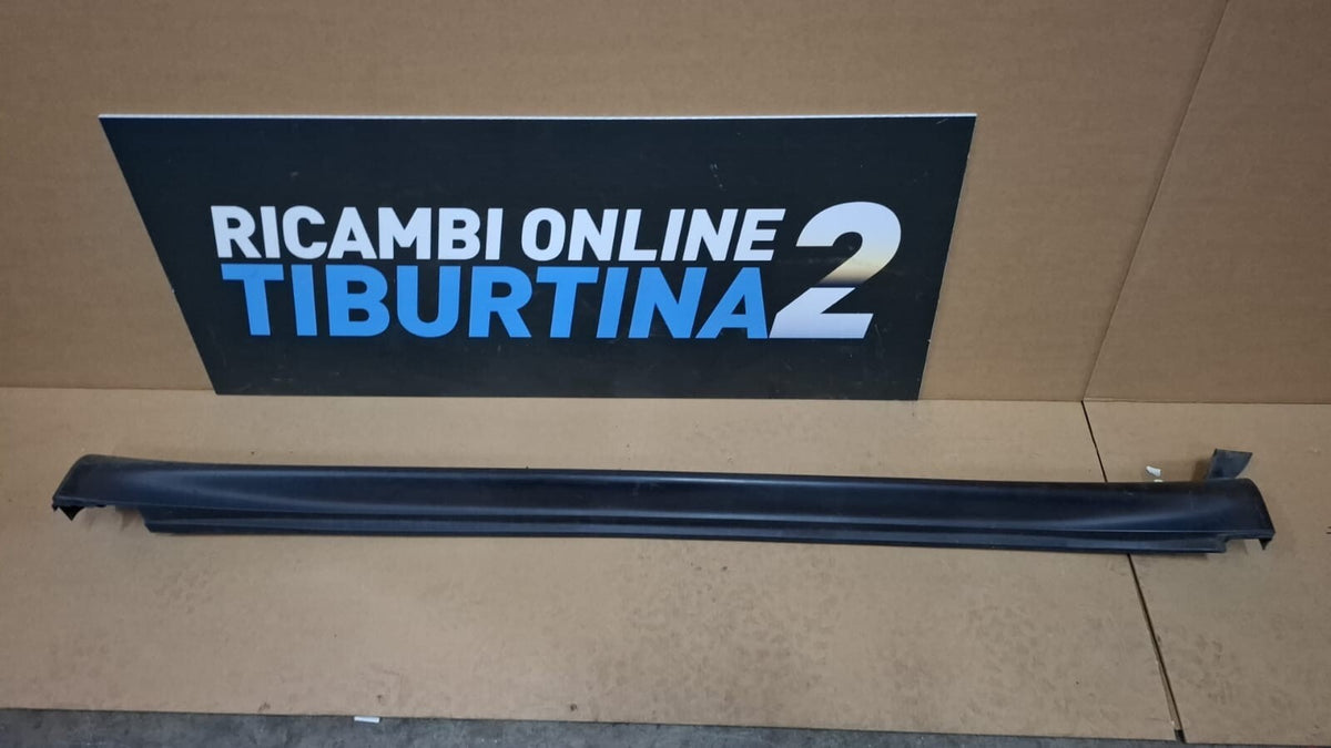 Minigonna Destra Nissan juke cod 76850-1ka6a anno 2013
