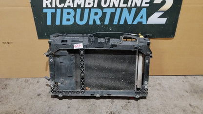 R5111 kit radiatore con rivestimento Ford Fiesta 1.2bz 2009 in poi senza ventola