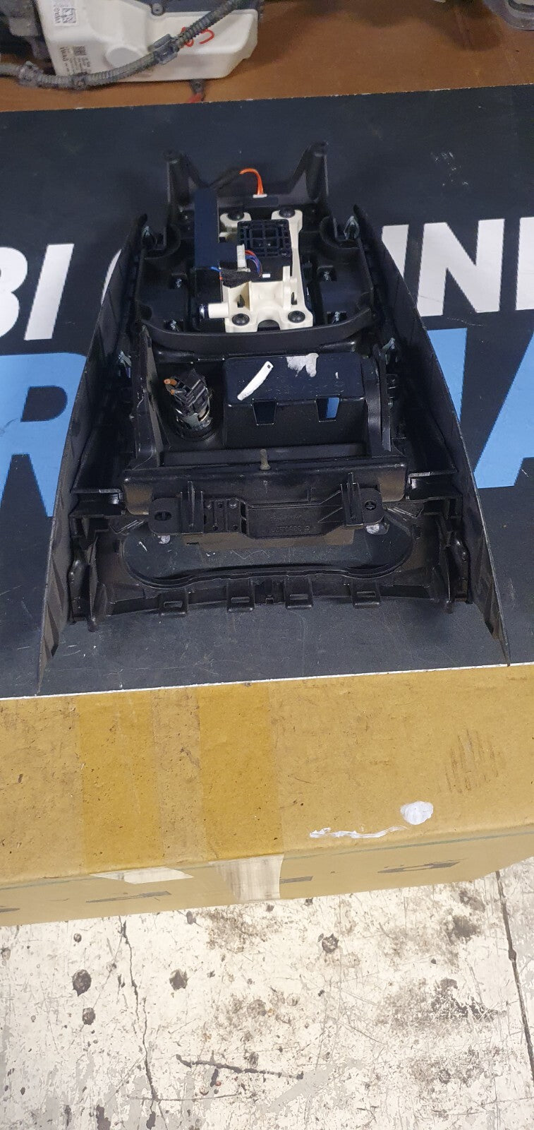 Leva cambio automatico Mercedes Classe A W176 completo di consolle e joypad