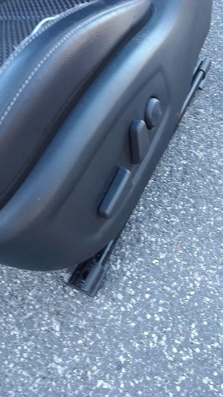 13 Tappezzeria Kia creed 2018 in poi in misto pelle e stoffa no airbag