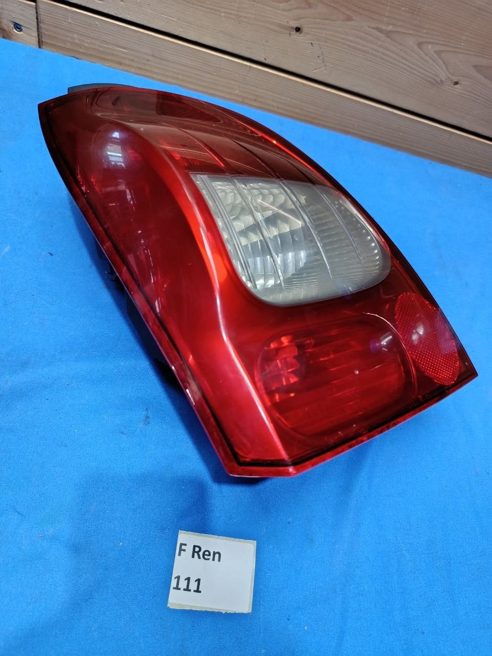 F Ren 111 - Fanale posteriore stop sinistro Renault Twingo dal 2007  fumè