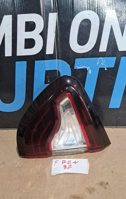 f ren 32 Fanale posteriore interno destro Renault Captur dal 2013 in poi fumé