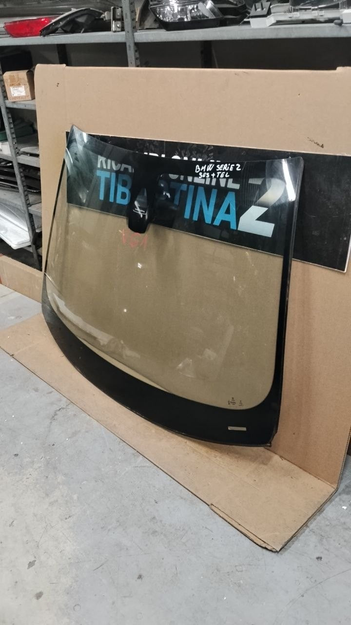 V61 parabrezza anteriore usato BMW serie 2 F22 dal 2014 con sensore e telecamera