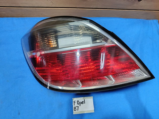 F Opel 87 - Fanale posteriore stop sinistro Opel Astra H berlina  Anno 2004 2010