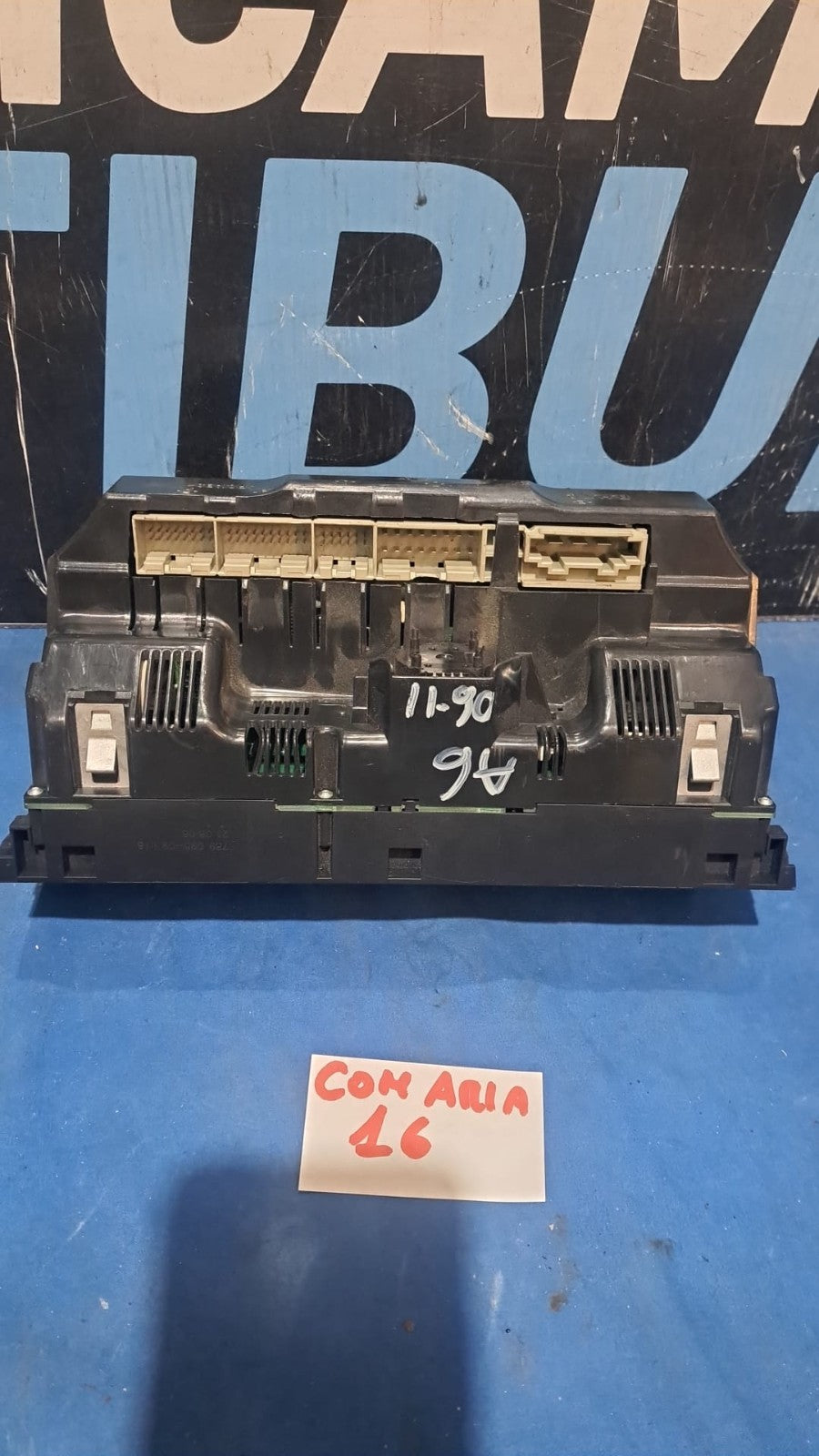 Com 16 comandi clima aria Audi A6 dal 2005 al 2011