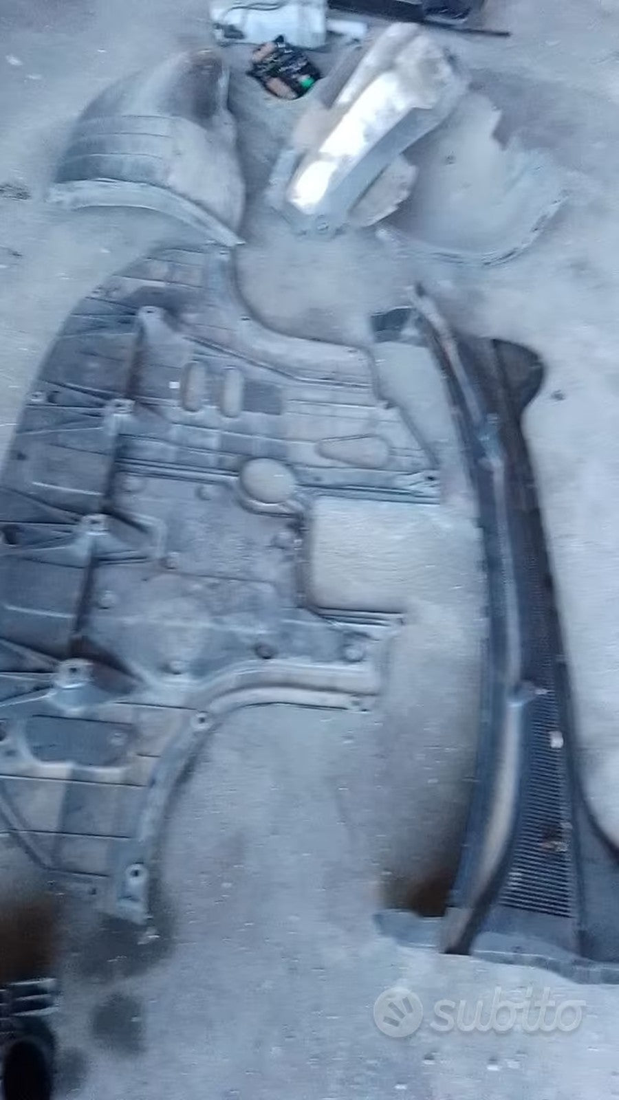 Muso completo musata Kia Ceed 1.6d dal 2018 parafango sinistro ammaccato