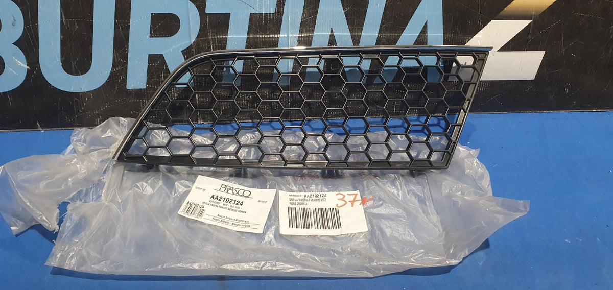 Masc 37 - N Mascherina griglia anteriore nuova commerciale Alfa Romeo Mito