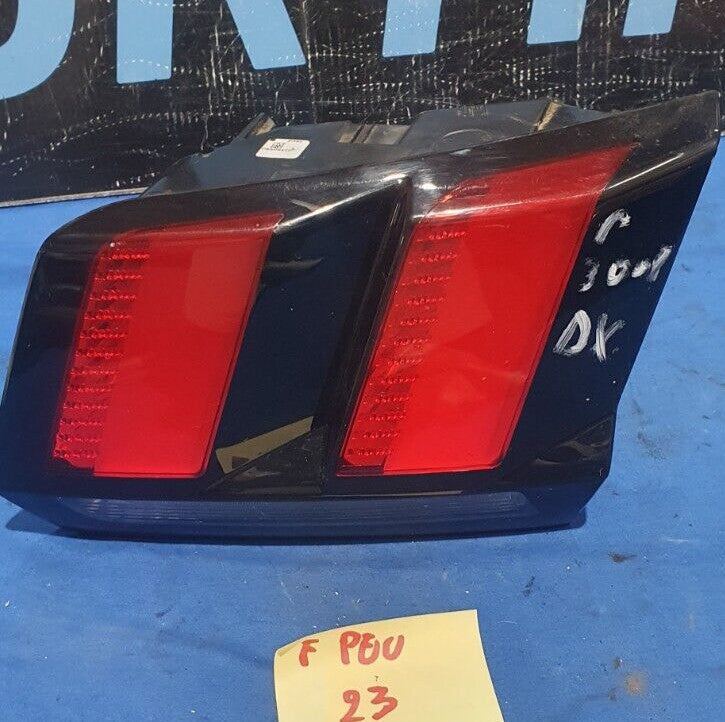 Fanale posteriore Peugeot 3008 interno destro