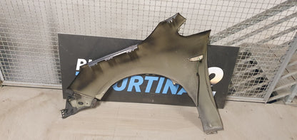 Parafango anteriore Opel Astra destro 2009 2015