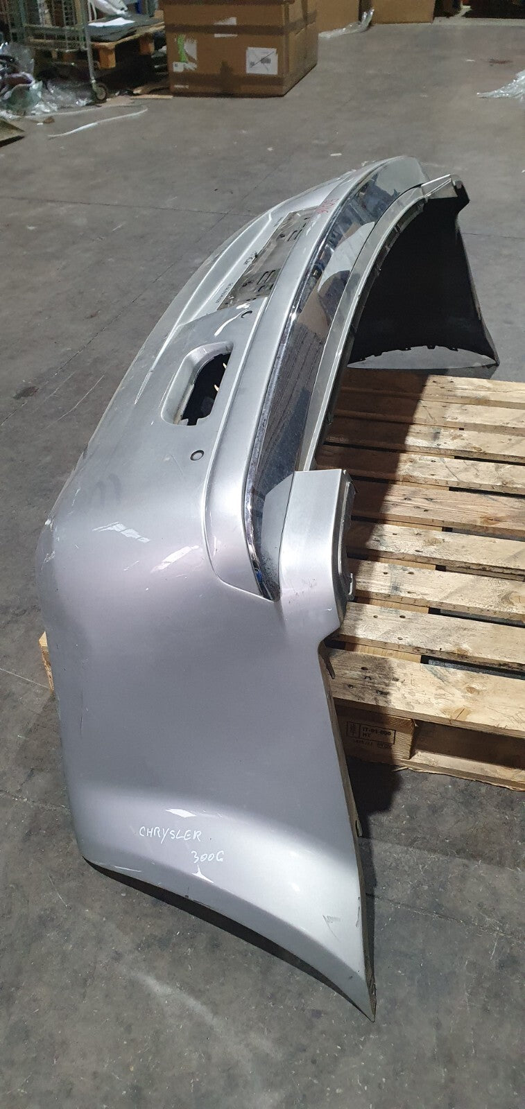 Par 5016 - Paraurti posteriore Chrysler 300c con sensori parcheggio