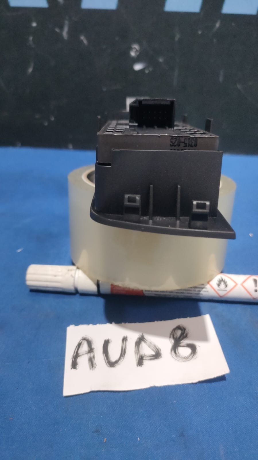 pulsantiera anteriore sinistra audi A1 dal 2010 al 2018 aud 8