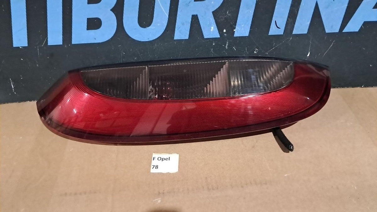 F opel 78 Fanale posteriore destro opel corsa c dal 2000