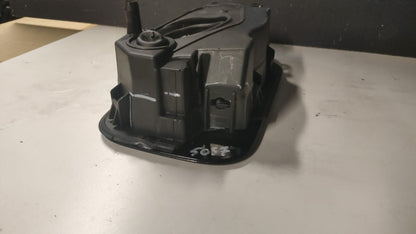 sportello carburante Mercedes classe e W212 con difetti come in foto sp5037