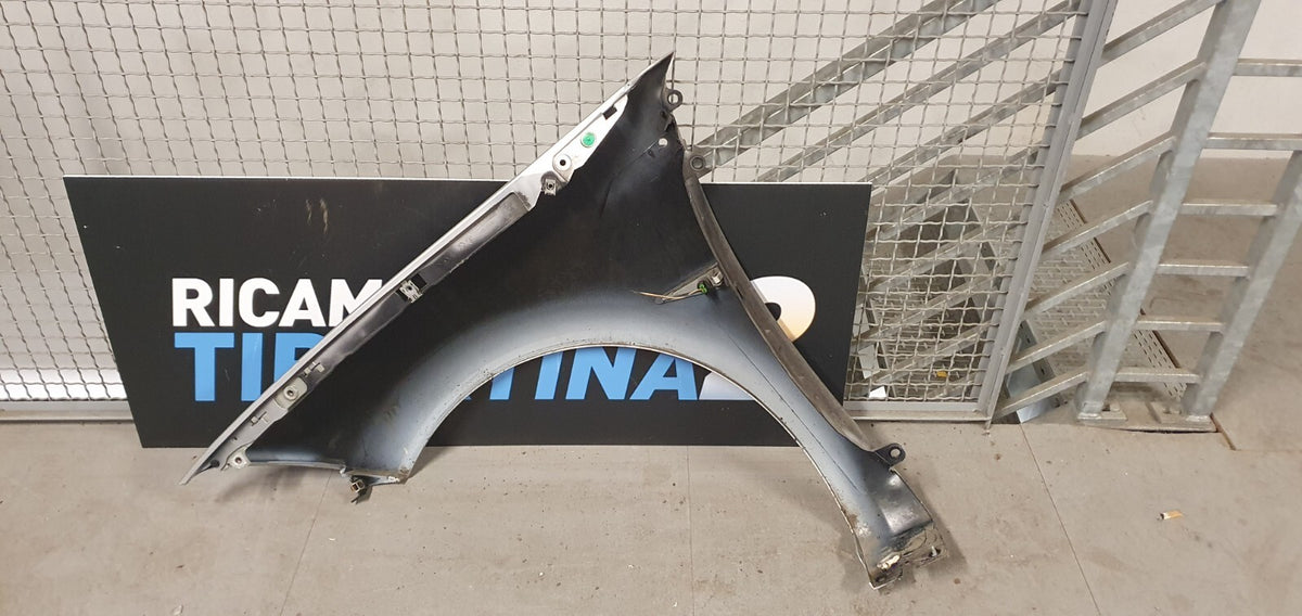 Parafango Anteriore Renault Megane destro 8200495406