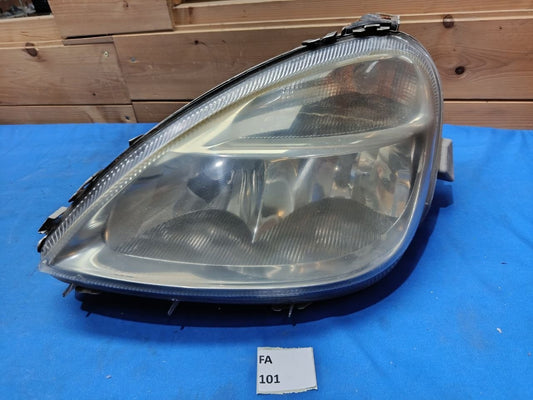 FA 101 - faro anteriore sinistro Mercedes Classe A W168  con Difetti