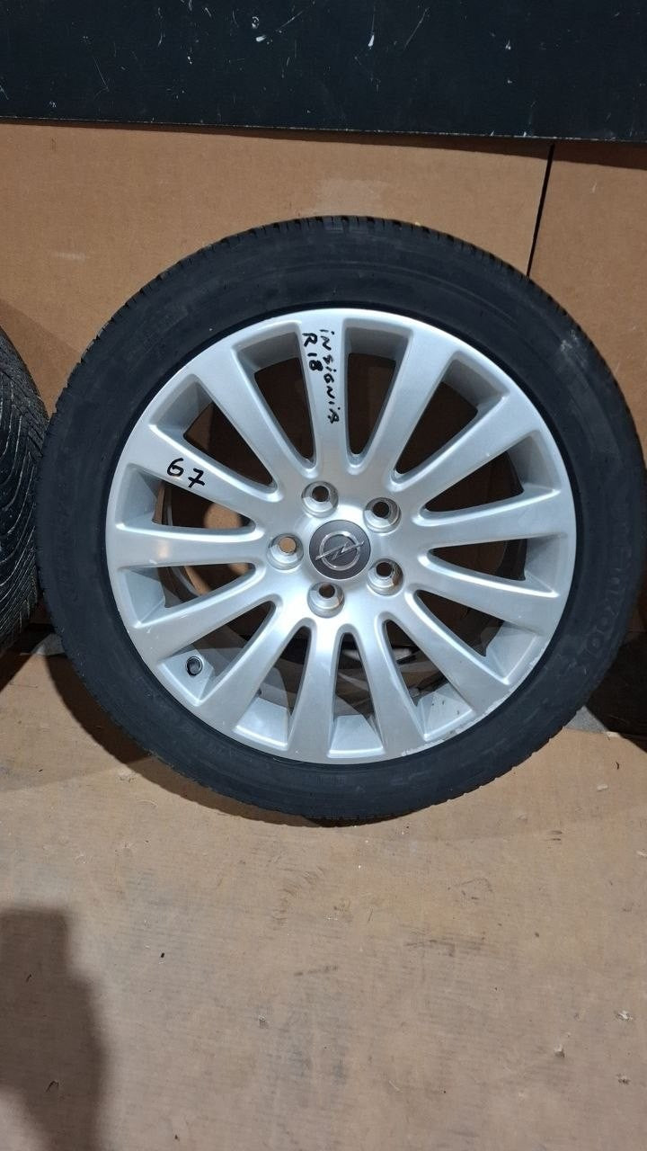 Cer 67 cerchi con gomme da cambiare opel insignia 245-45-18 gomme da cambiare