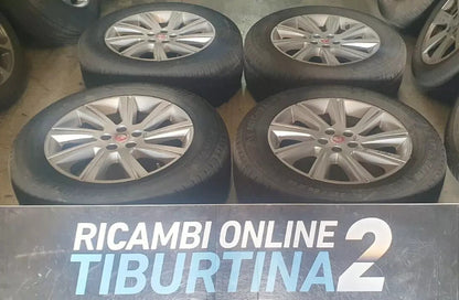 Cer 2 - 4 Cerchi in lega con sensori pressione e 4 Gomme invernali Jaguar E-pace