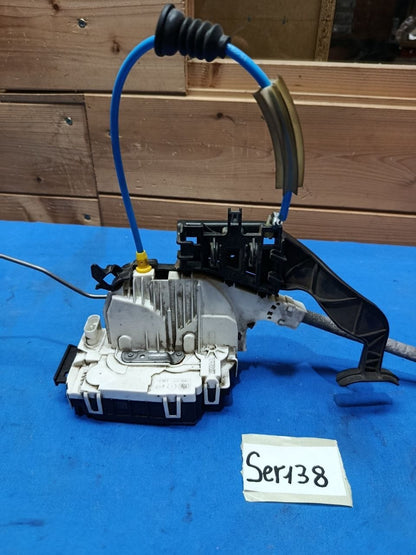 Ser 138 - Serratura Anteriore Destra Mercedes Classe B W246 dal 2011