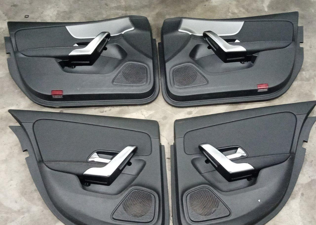 Tappezzeria in misto pelle stoffa Mercedes Benz classe A W177 2020 in poi