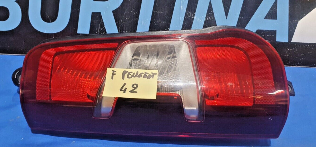 Fanale Posteriore sinistro Peugeot Partner k9 2018