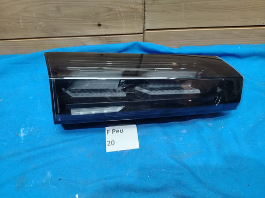 F Peu 20 - Fanale posteriore stop interno sinistro Peugeot 2008 2019 9850439380