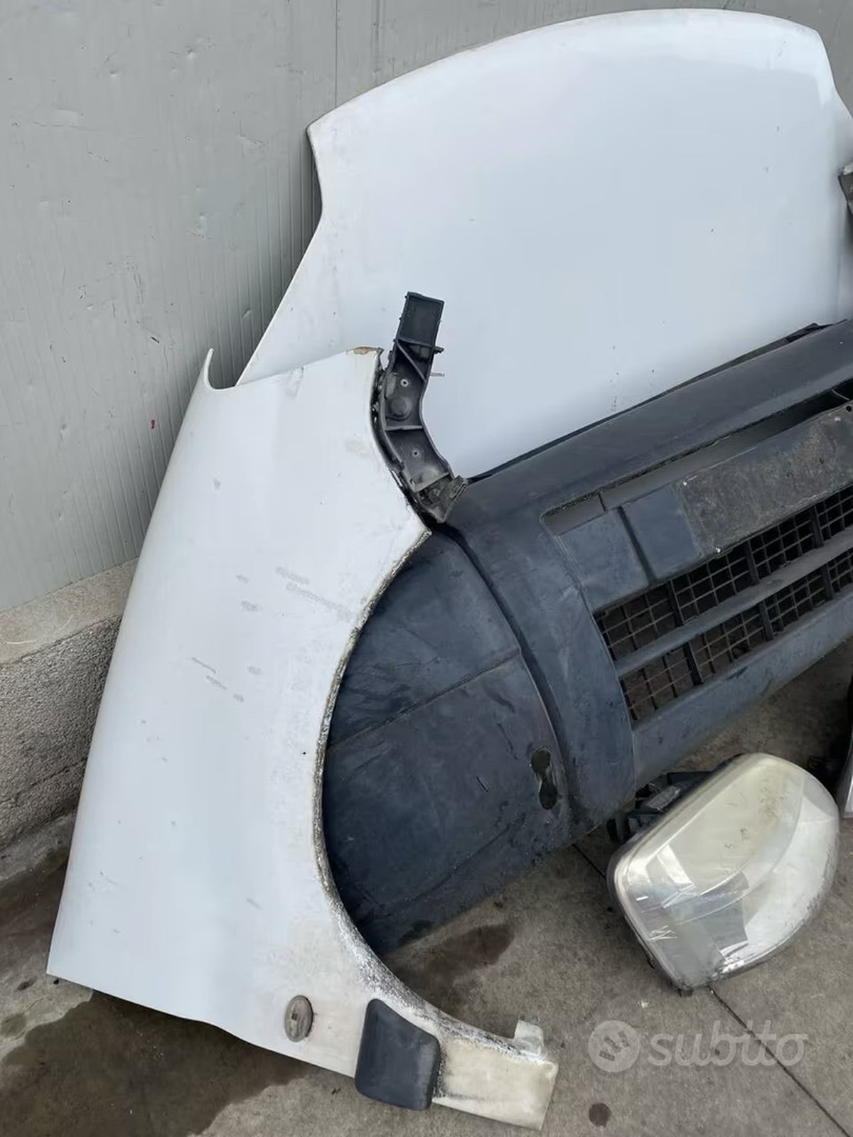Muso completo musata Peugeot Partner 2007 1.4bz parafango sinistro abbozzato