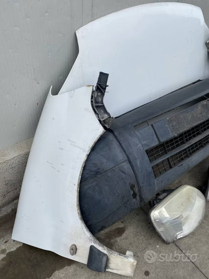 Muso completo musata Peugeot Partner 2007 1.4bz parafango sinistro abbozzato