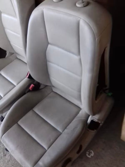 Tappezzeria Mercedes glk in pelle beige con strappo 2008 2015