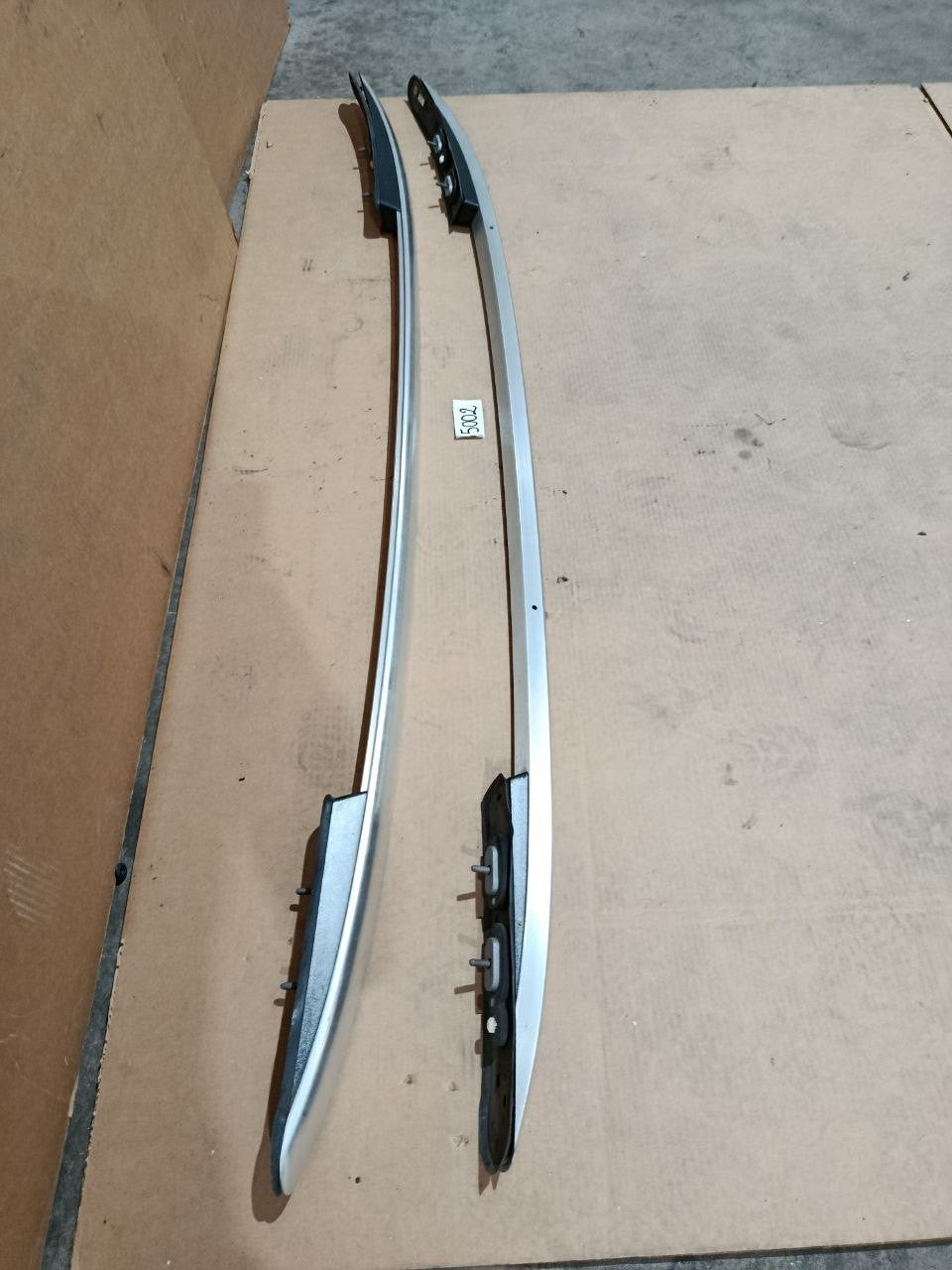 Bar 5002 - Barre longitudinali tetto portapacchi Renault Clio 4 SW dal 2012