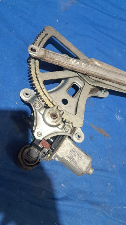 Alz 108 Alzavetro anteriore destro Toyota rav 4 3 porte dal 98 in poi