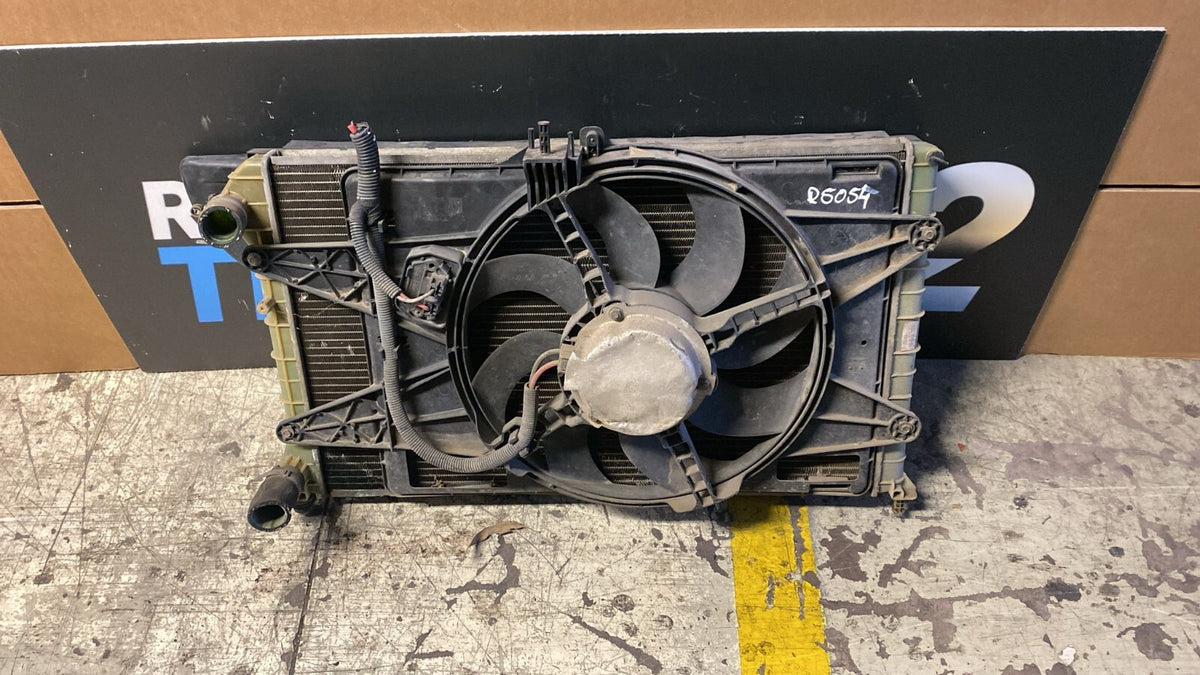 Radiatore e ventola Fiat Doblo 1.9D Anno 2000 Numero oggetto R5054
