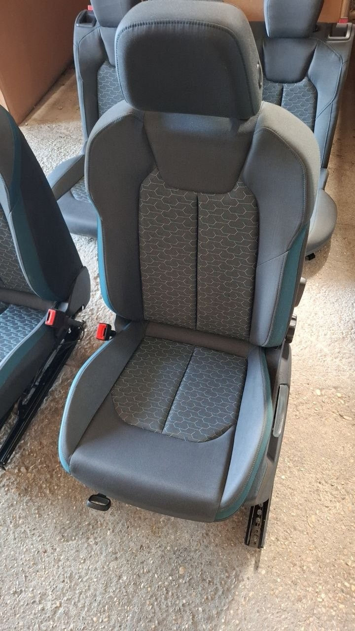 Tappezzeria in stoffa grigia e blu audi A1 senza airbag sedile 2020 in poi