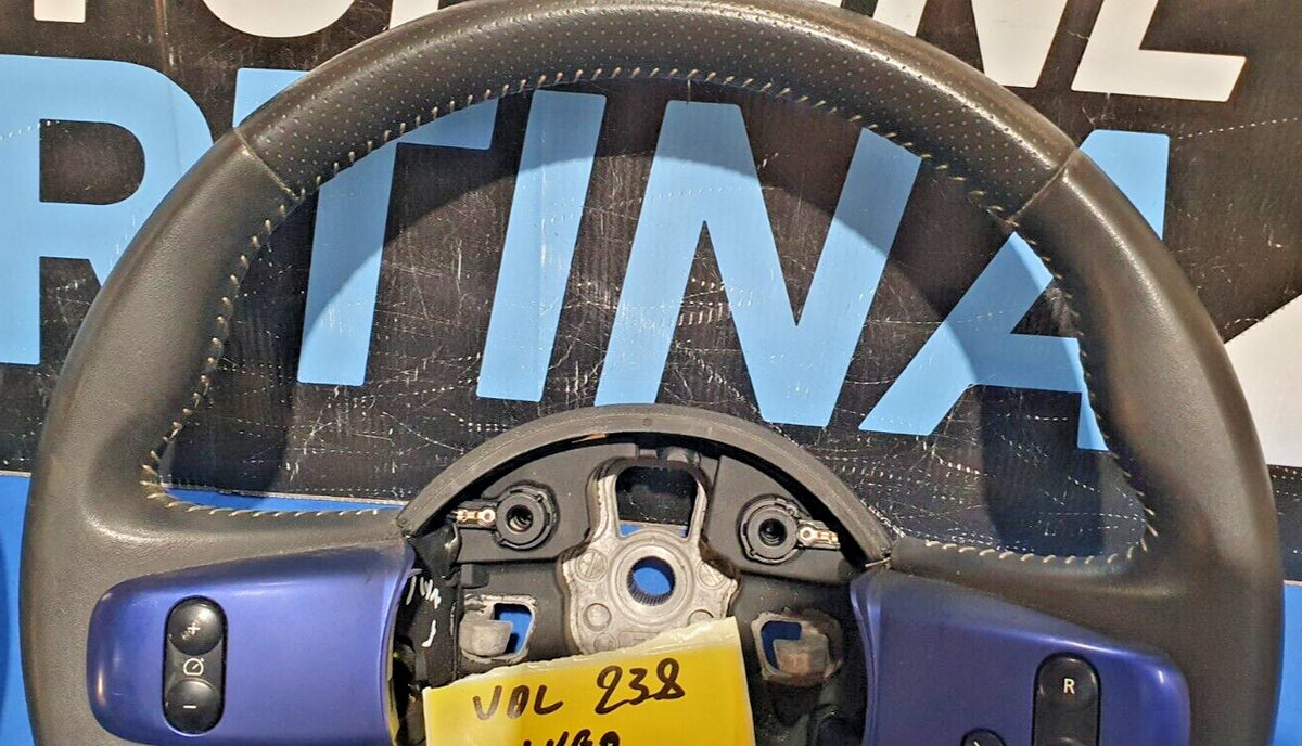 Volante Renault twingo con plastica blu