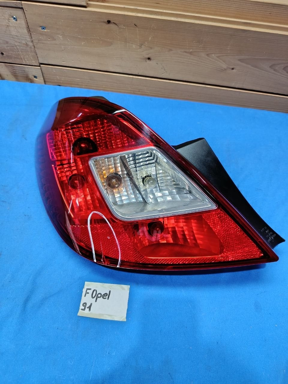 F Opel 91 - Fanale posteriore con Difetto stop Opel Corsa D 2006 2014