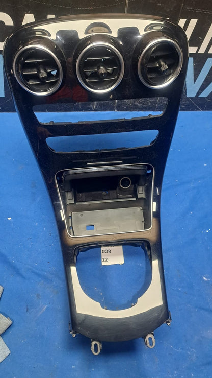 Cor 22 cornice consolle centrale Mercedes classe C w205 dal 2013 A2056800210