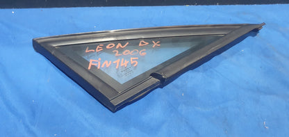 Fin 145 - Lunotto vetro fisso Seat Leon 2006 anteriore destro