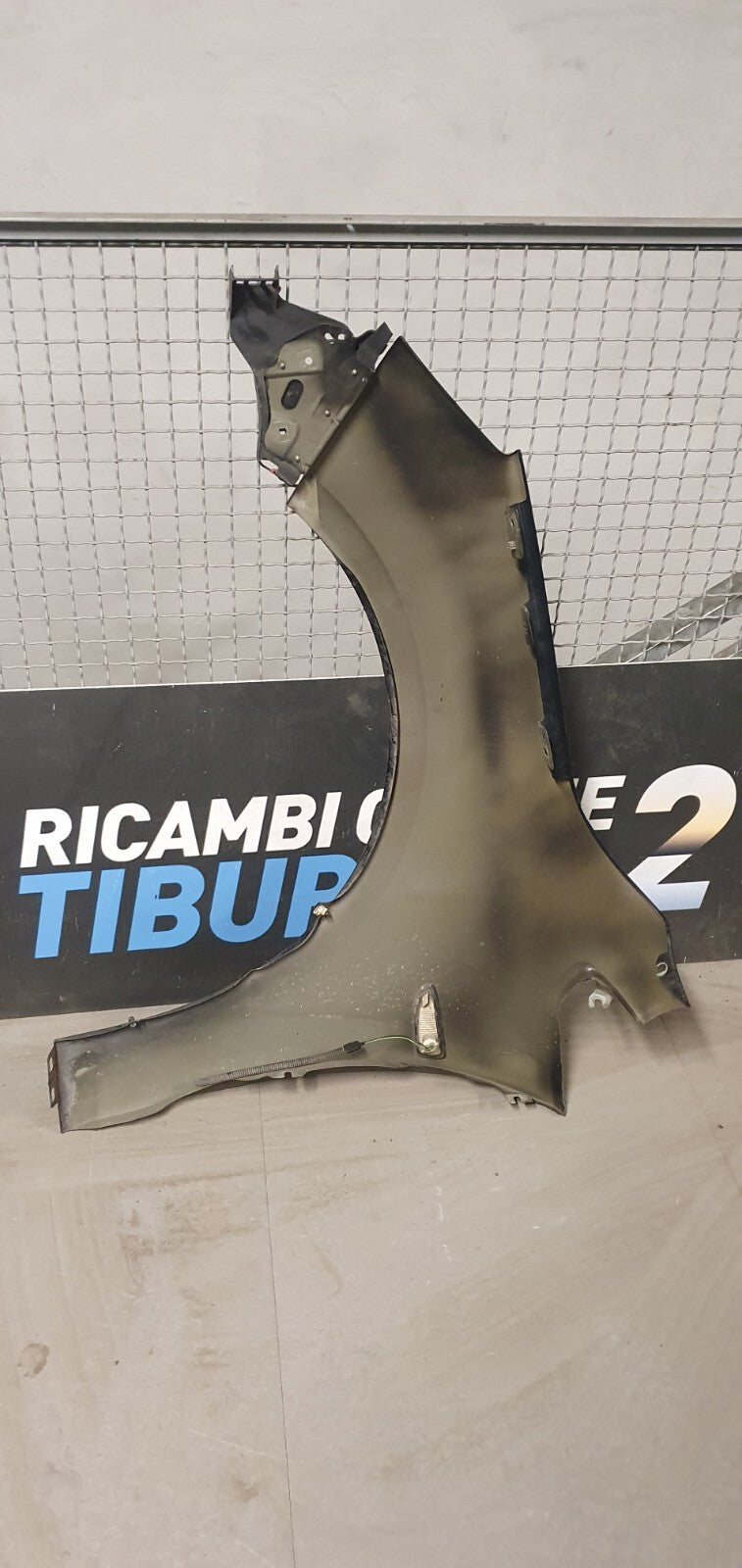 Parafango anteriore Opel Astra destro 2009 2015