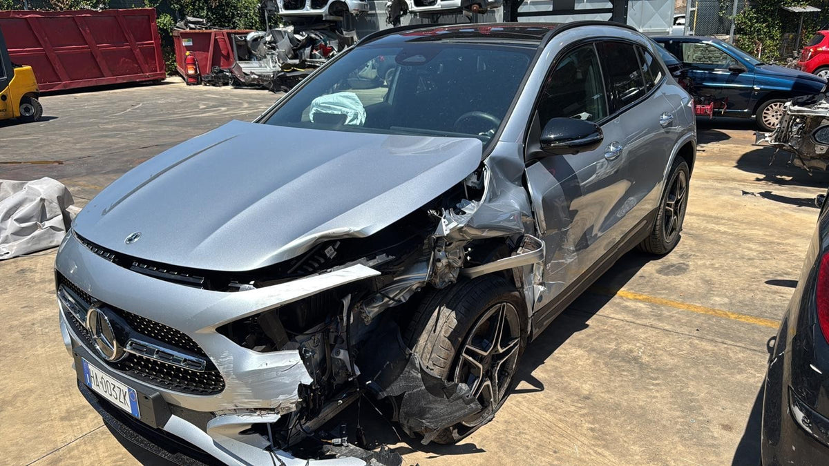 Ricambi vari Mercedes Benz GLA dal 2023