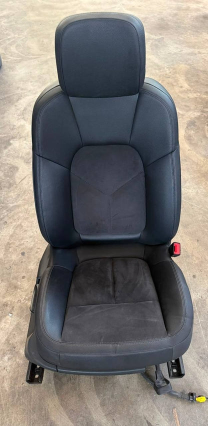 Tappezzeria Porsche Macan Pelle e alcantara 2020 vedi foto