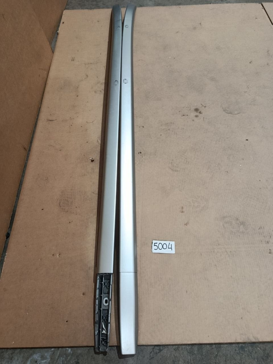 Bar 5004 - Barre longitudinali tetto portapacchi Fiat Tipo Cross dal 2021