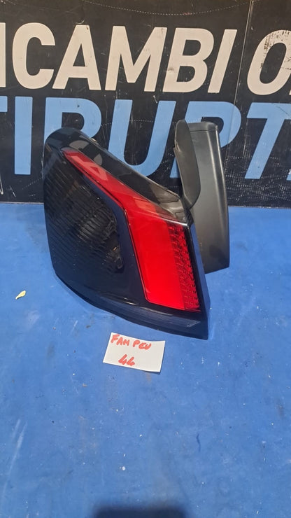 F Peu 44 Fanale posteriore sinistro Peugeot 3008 LED dal 2016 in poi